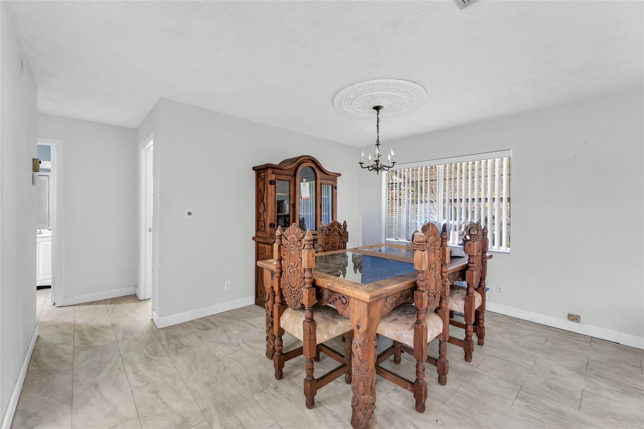 Homes for sale in Deerfield Beach, FL | 436 Sw Natura Av, Deerfield Beach, FL 33441 | MLS# F10508178