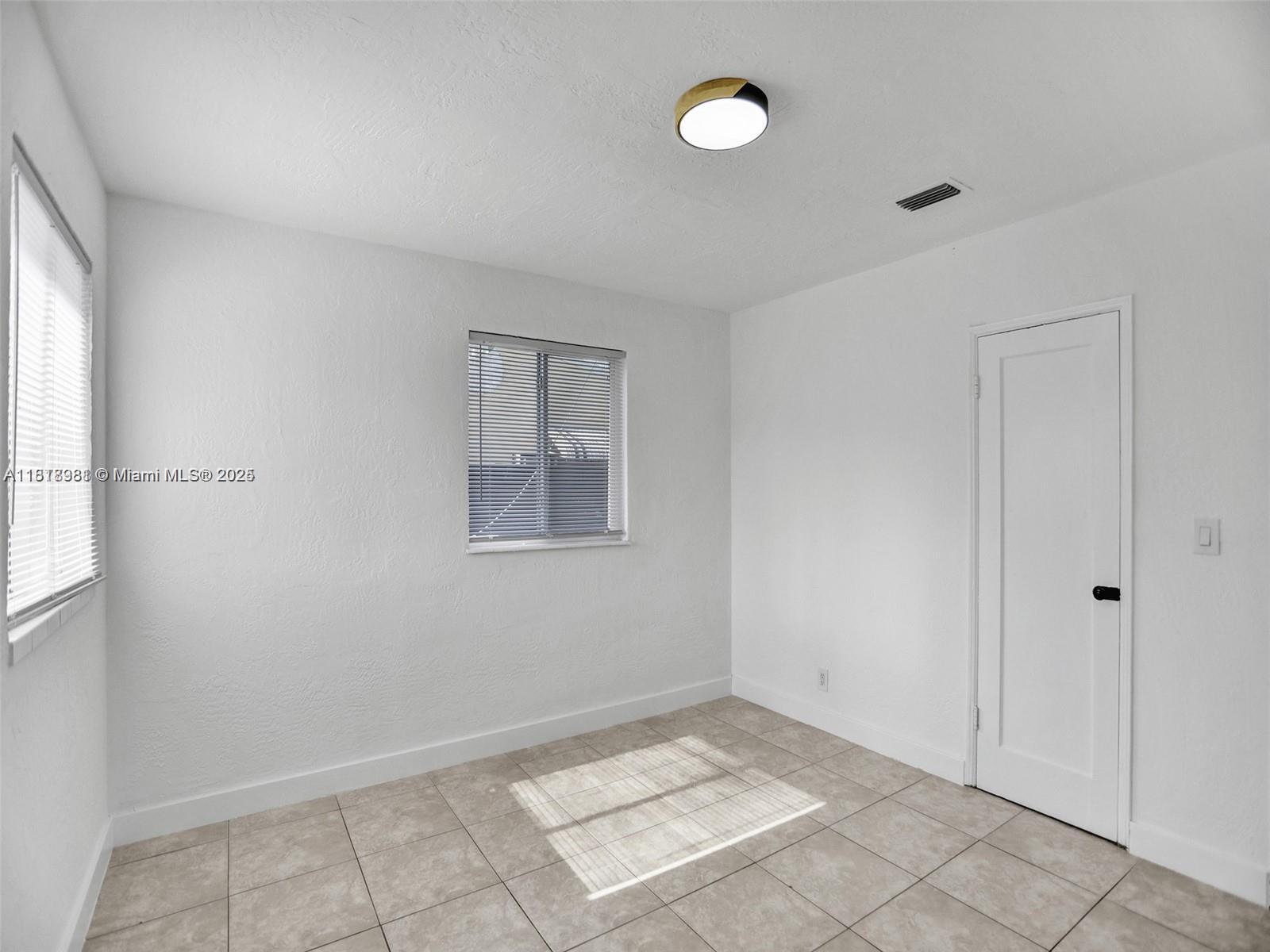 708 N 20th 1-2