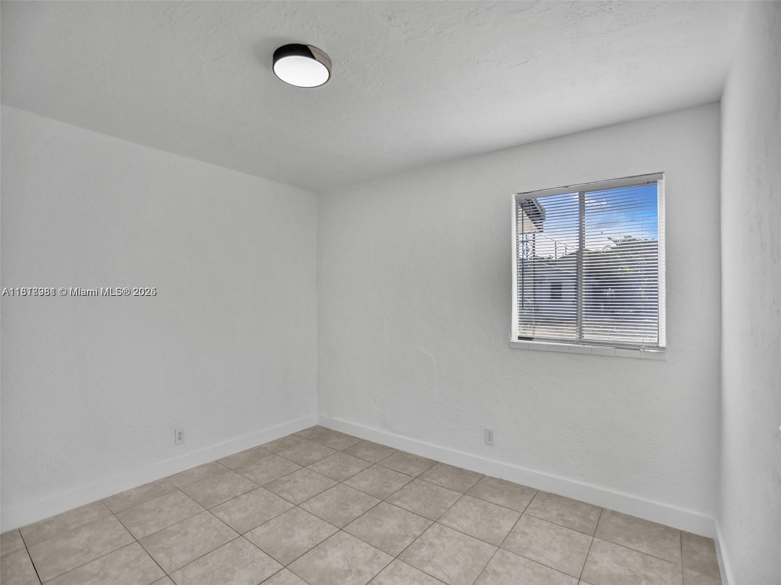 708 N 20th 1-2