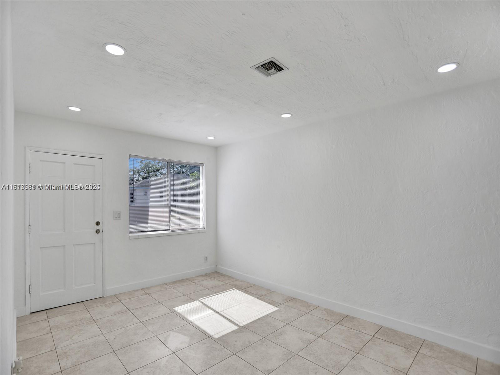 708 N 20th 1-2