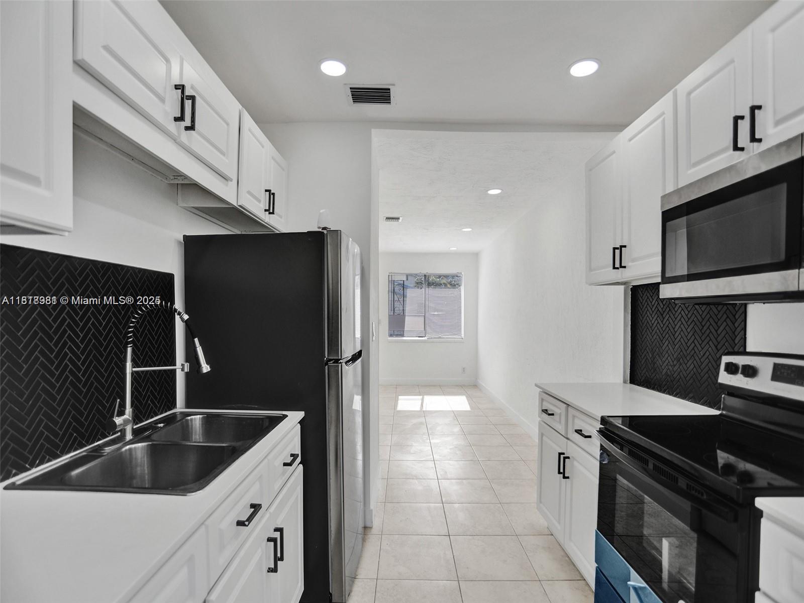 708 N 20th 1-2