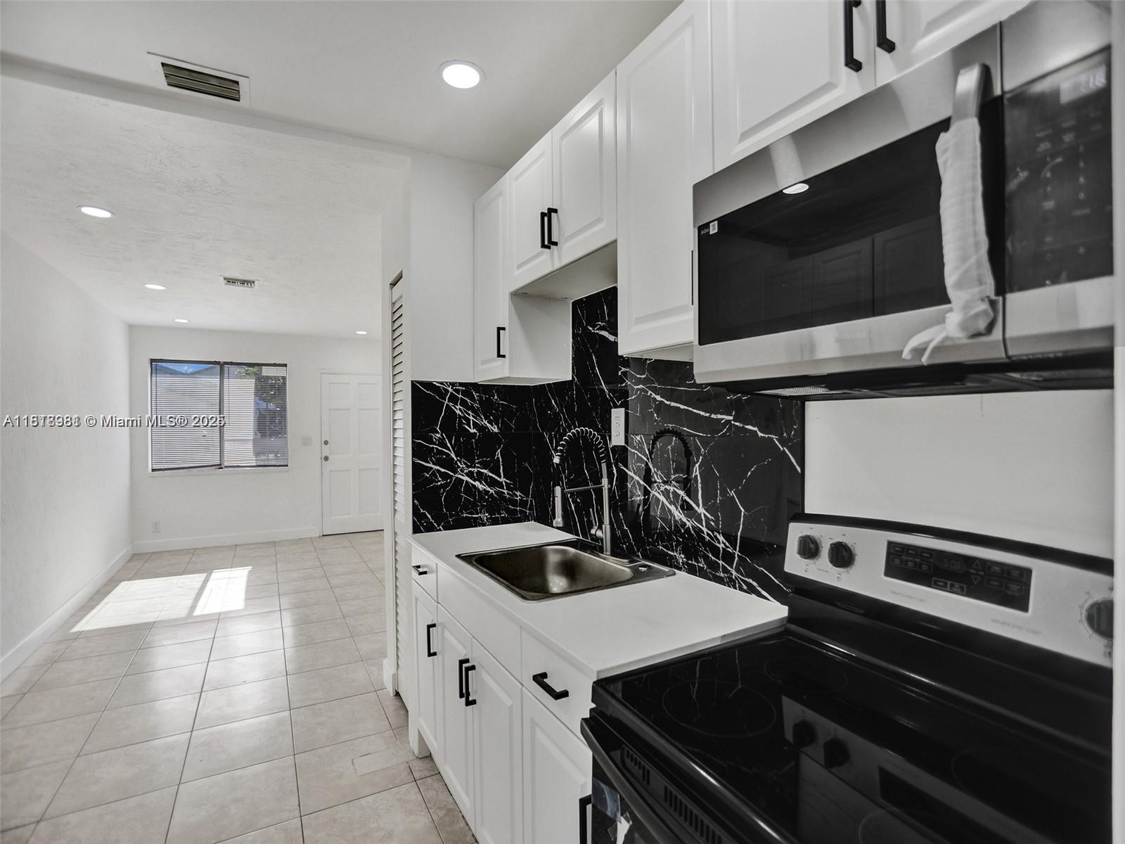 708 N 20th 1-2