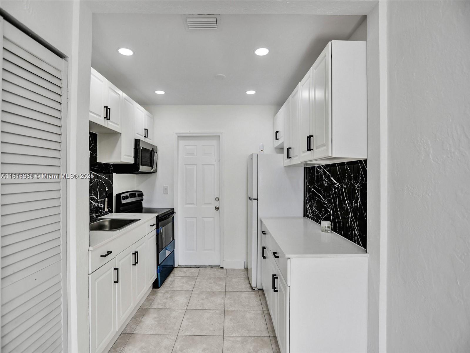 708 N 20th 1-2