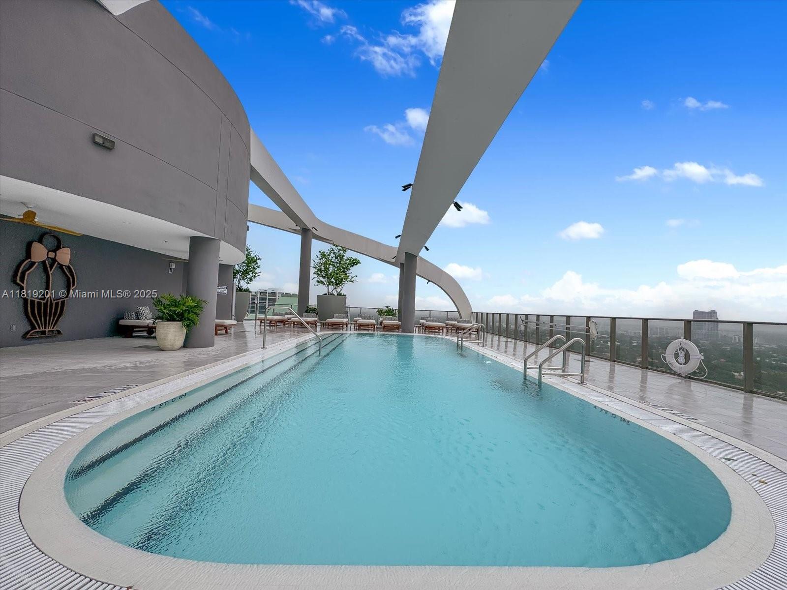 2678 Tigertail Ave #1508, Miami FL 33133