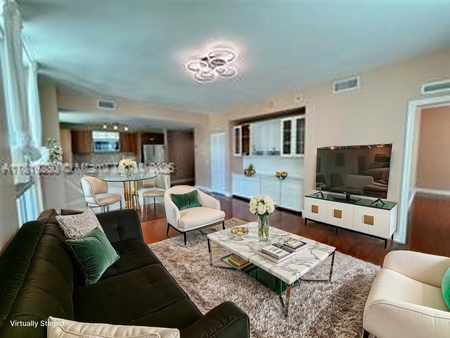 300 S Biscayne Blvd #2401, Miami FL 33131