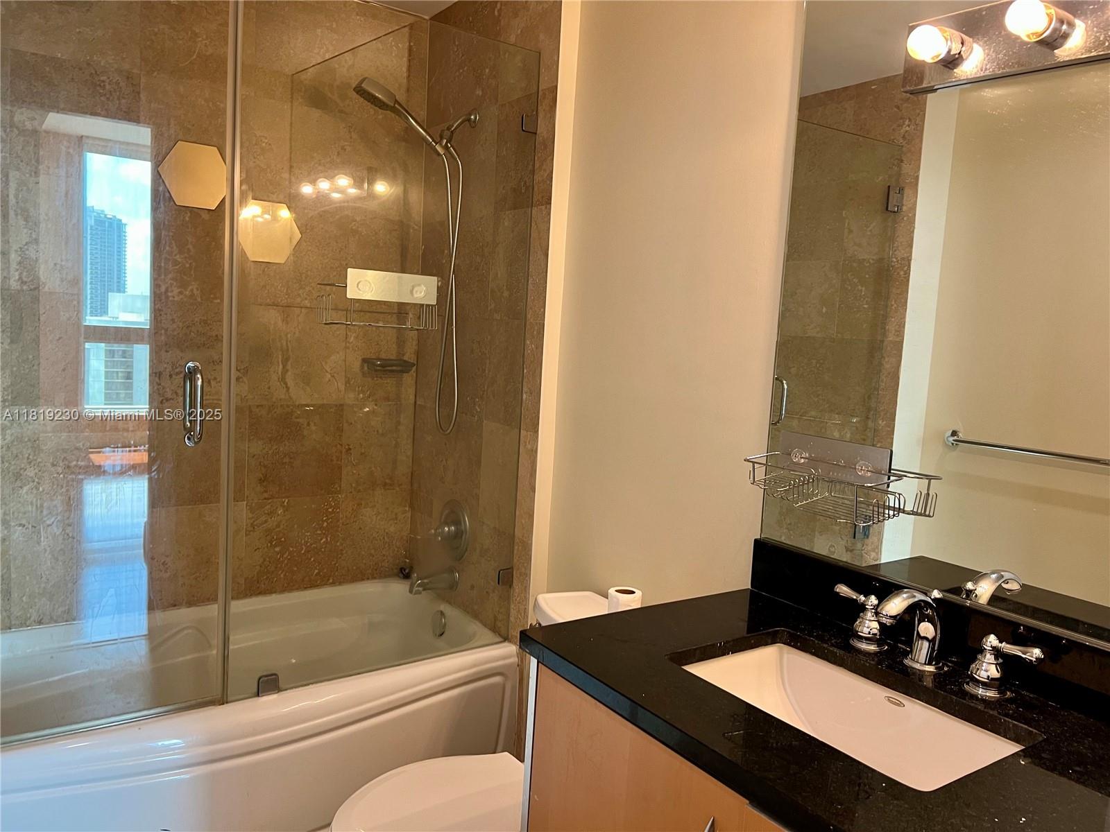 300 S Biscayne Blvd #2401, Miami FL 33131