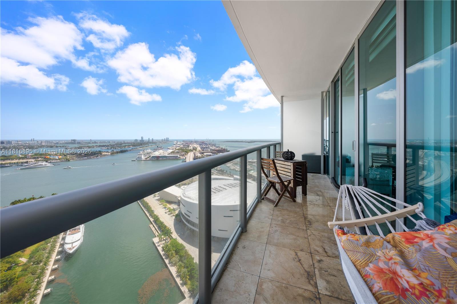 888 Biscayne Blvd #4010, Miami FL 33132