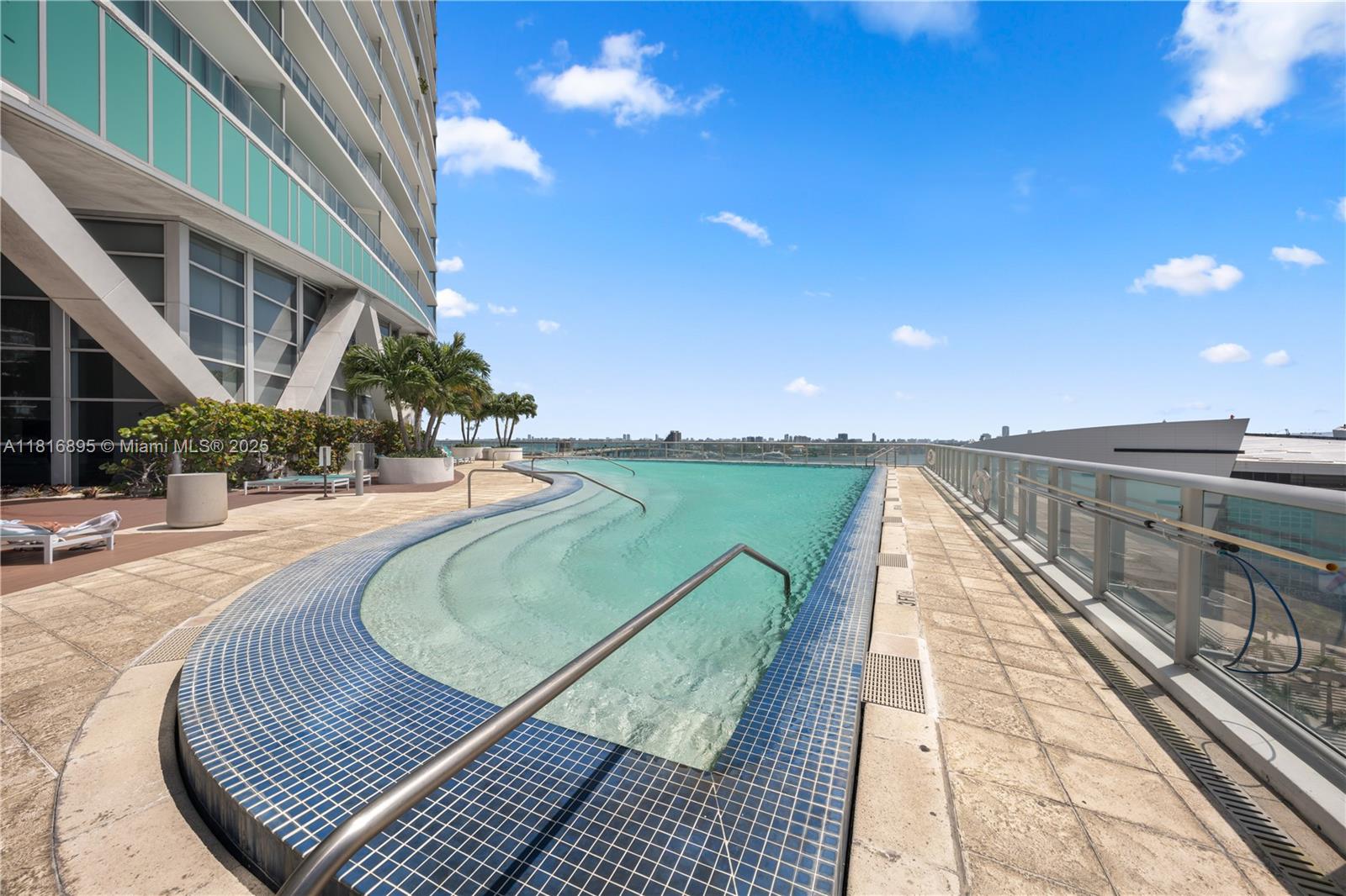 888 Biscayne Blvd #4010, Miami FL 33132