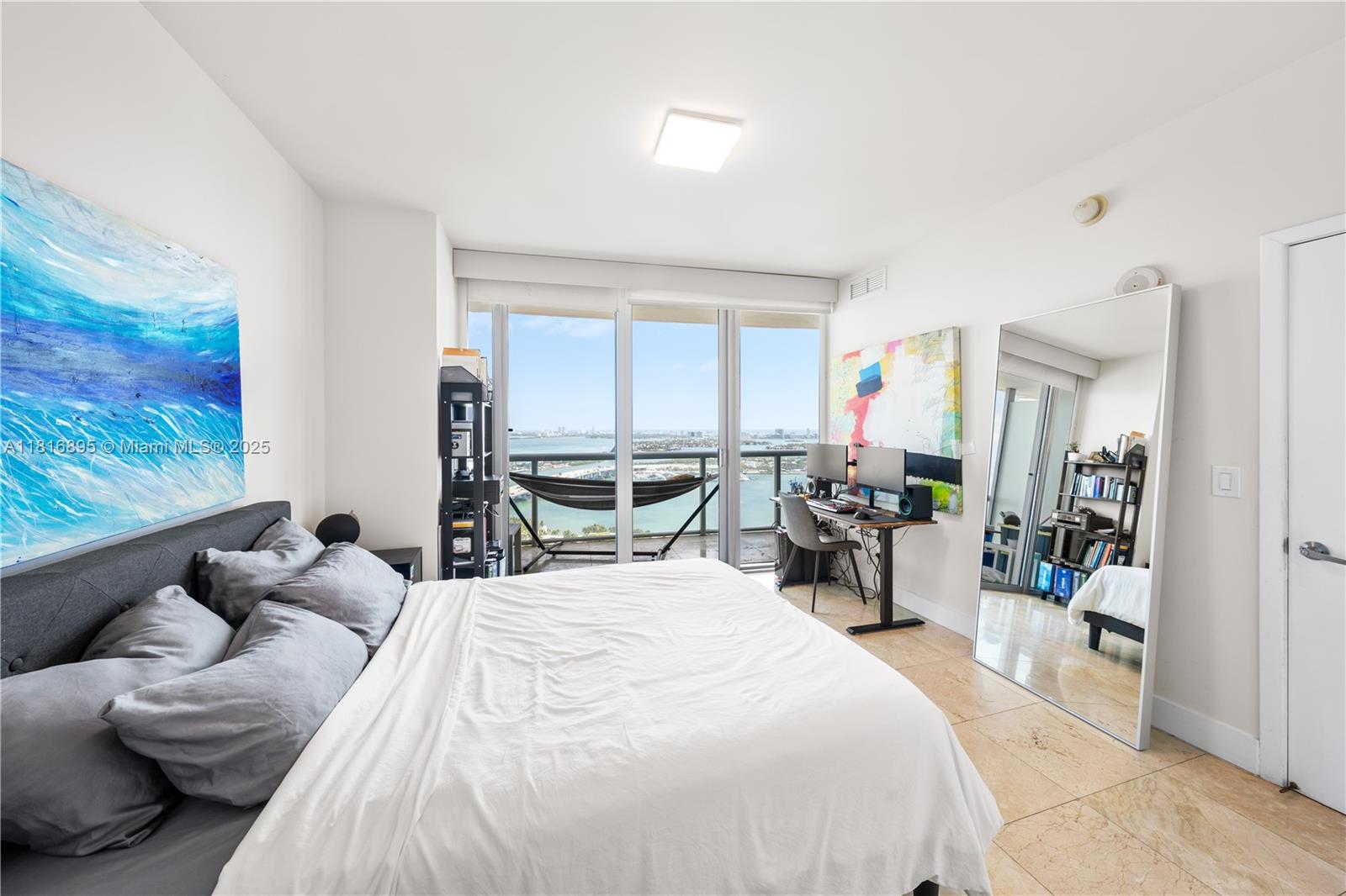 888 Biscayne Blvd #4010, Miami FL 33132