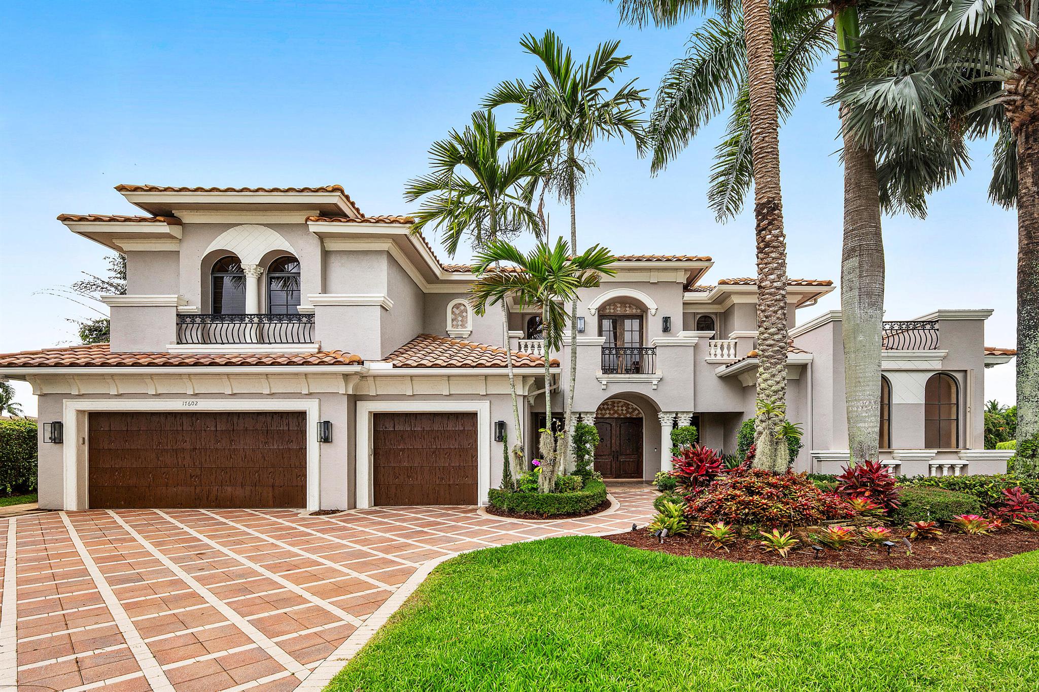 Homes for sale in Boca Raton, FL | 17602 Middle Lake Dr, Boca Raton, FL 33496 | MLS# R11098103