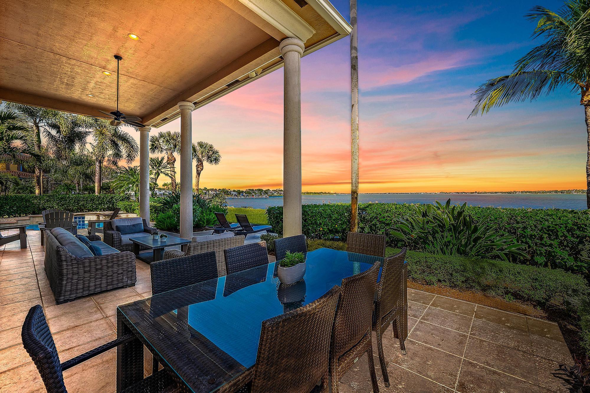 Homes for sale in Palm City, FL | 166 Sw Palm Cove Dr, Palm City, FL 34990 | MLS# R11098123