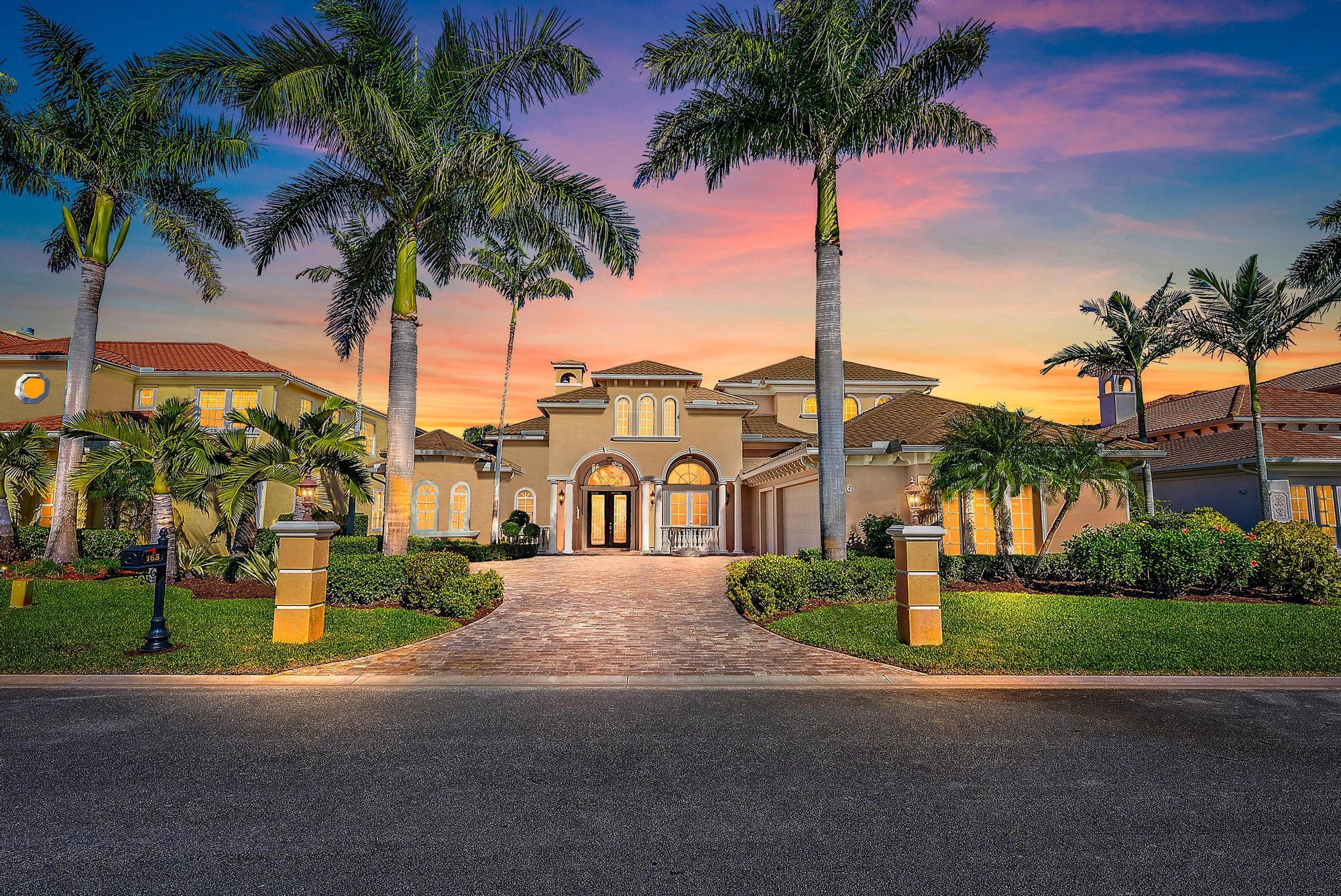 Homes for sale in Palm City, FL | 166 Sw Palm Cove Dr, Palm City, FL 34990 | MLS# R11098123