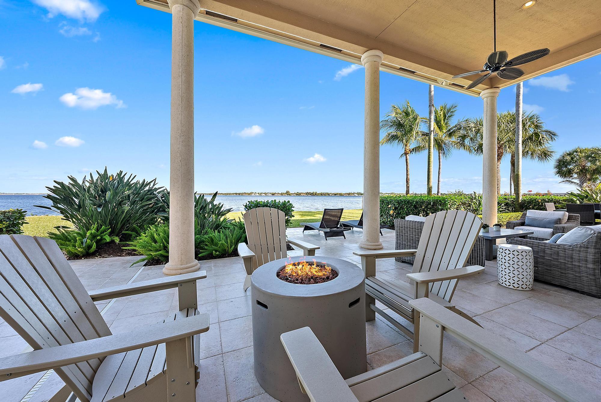 Homes for sale in Palm City, FL | 166 Sw Palm Cove Dr, Palm City, FL 34990 | MLS# R11098123