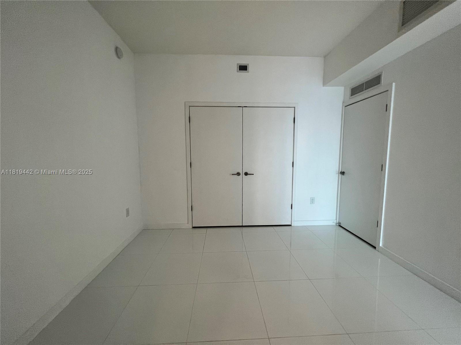 851 NE 1st Ave #1208, Miami FL 33132