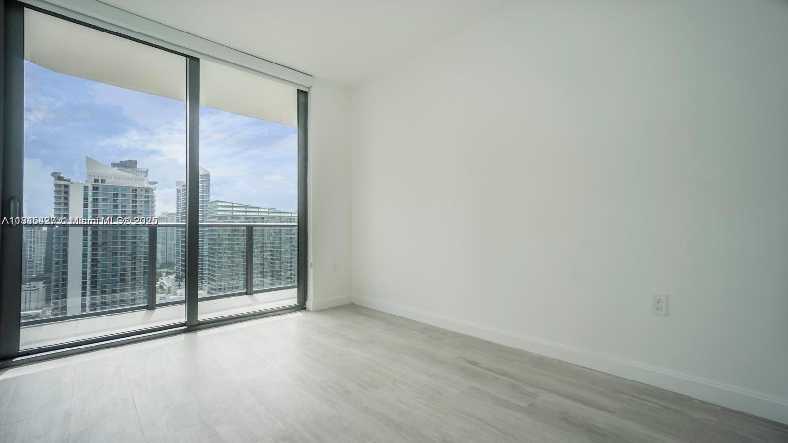 45 SW 9th St #3303, Miami FL 33130