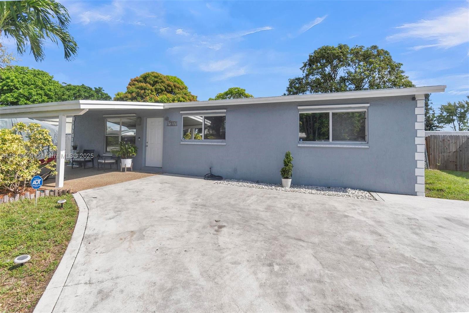 2771 NW 25th St, Fort Lauderdale, Florida image 34