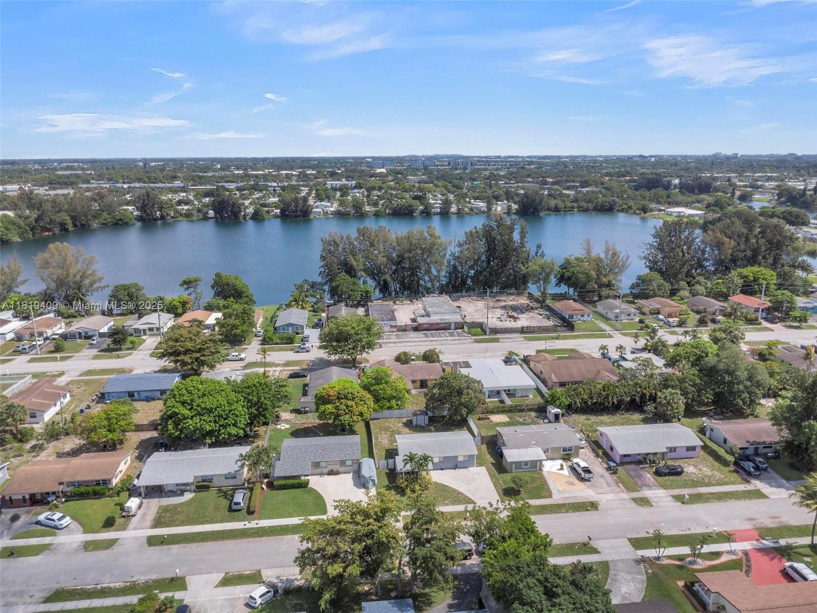 2771 NW 25th St, Fort Lauderdale, Florida image 45