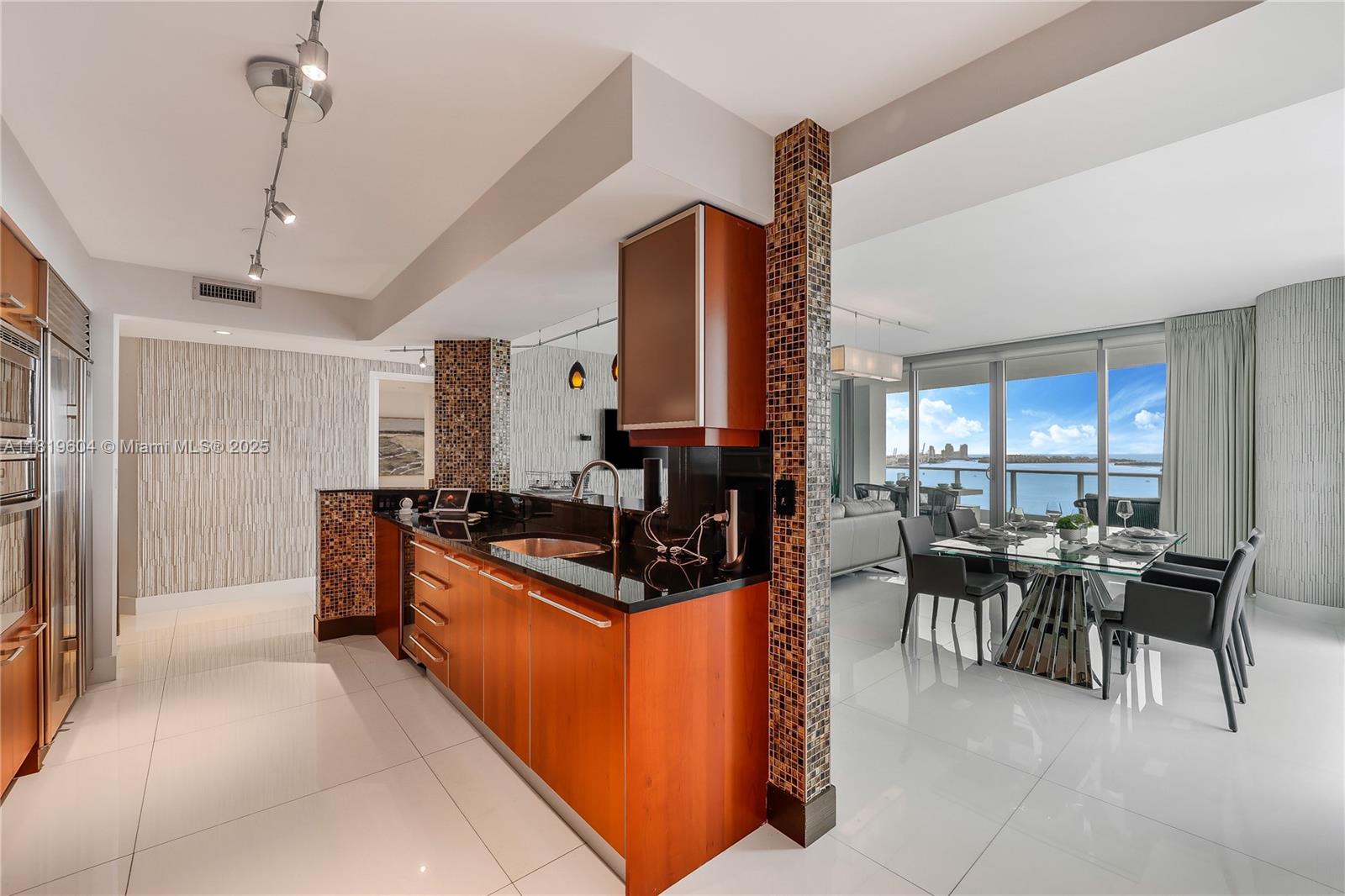 1331 Brickell Bay Dr #2511, Miami FL 33131