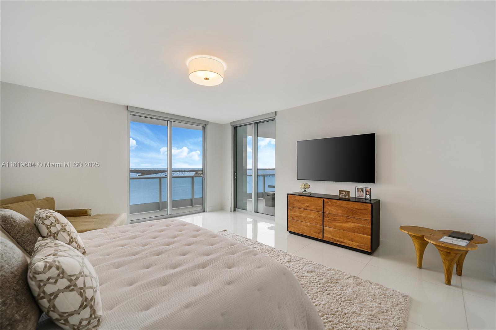 1331 Brickell Bay Dr #2511, Miami FL 33131