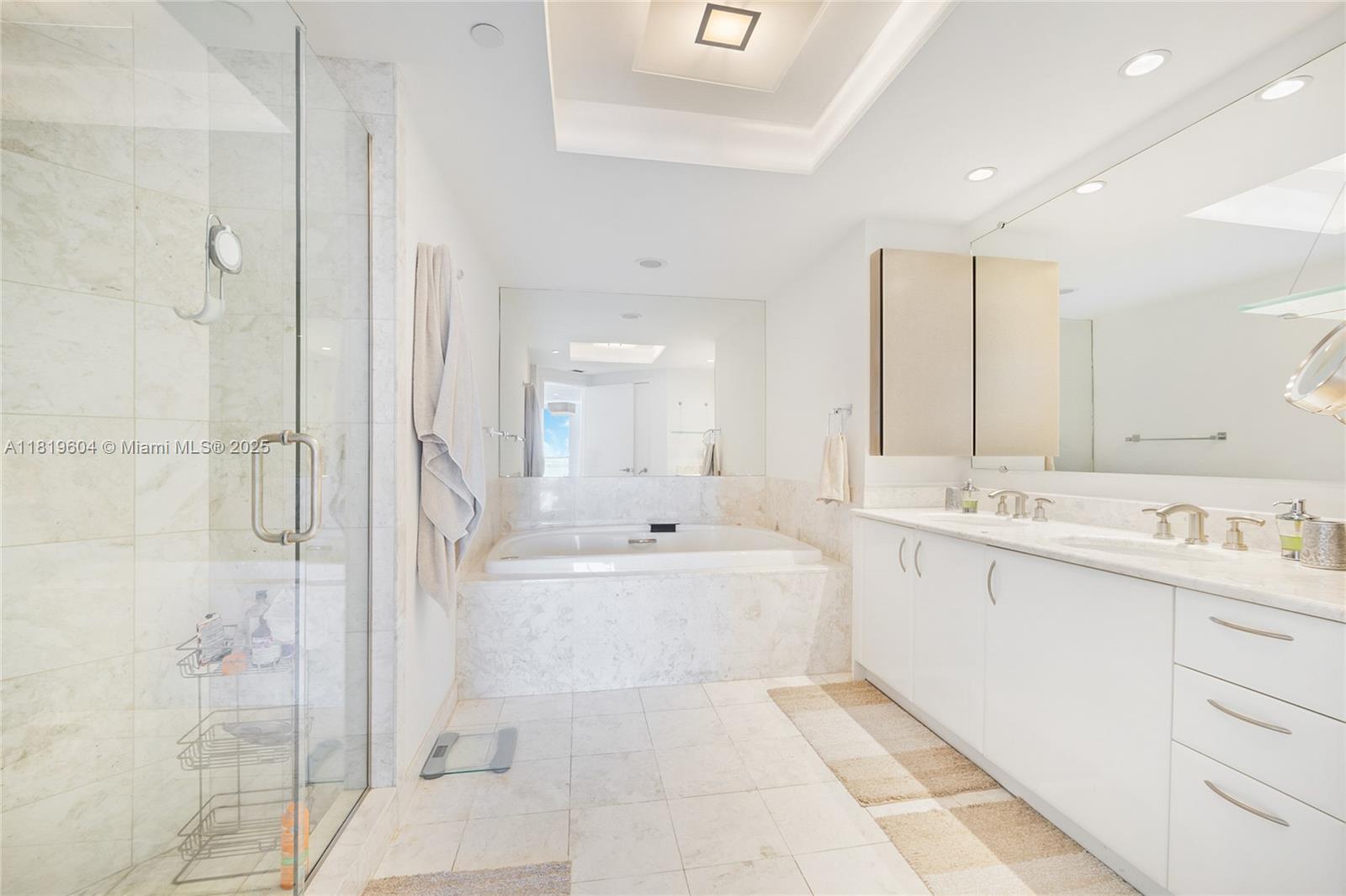 1331 Brickell Bay Dr #2511, Miami FL 33131
