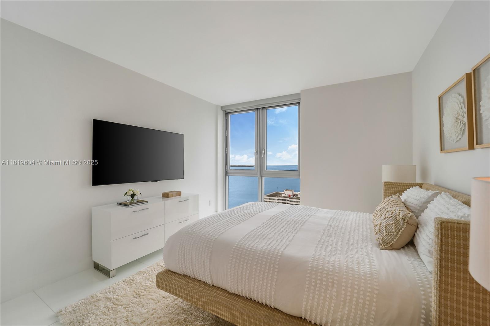 1331 Brickell Bay Dr #2511, Miami FL 33131