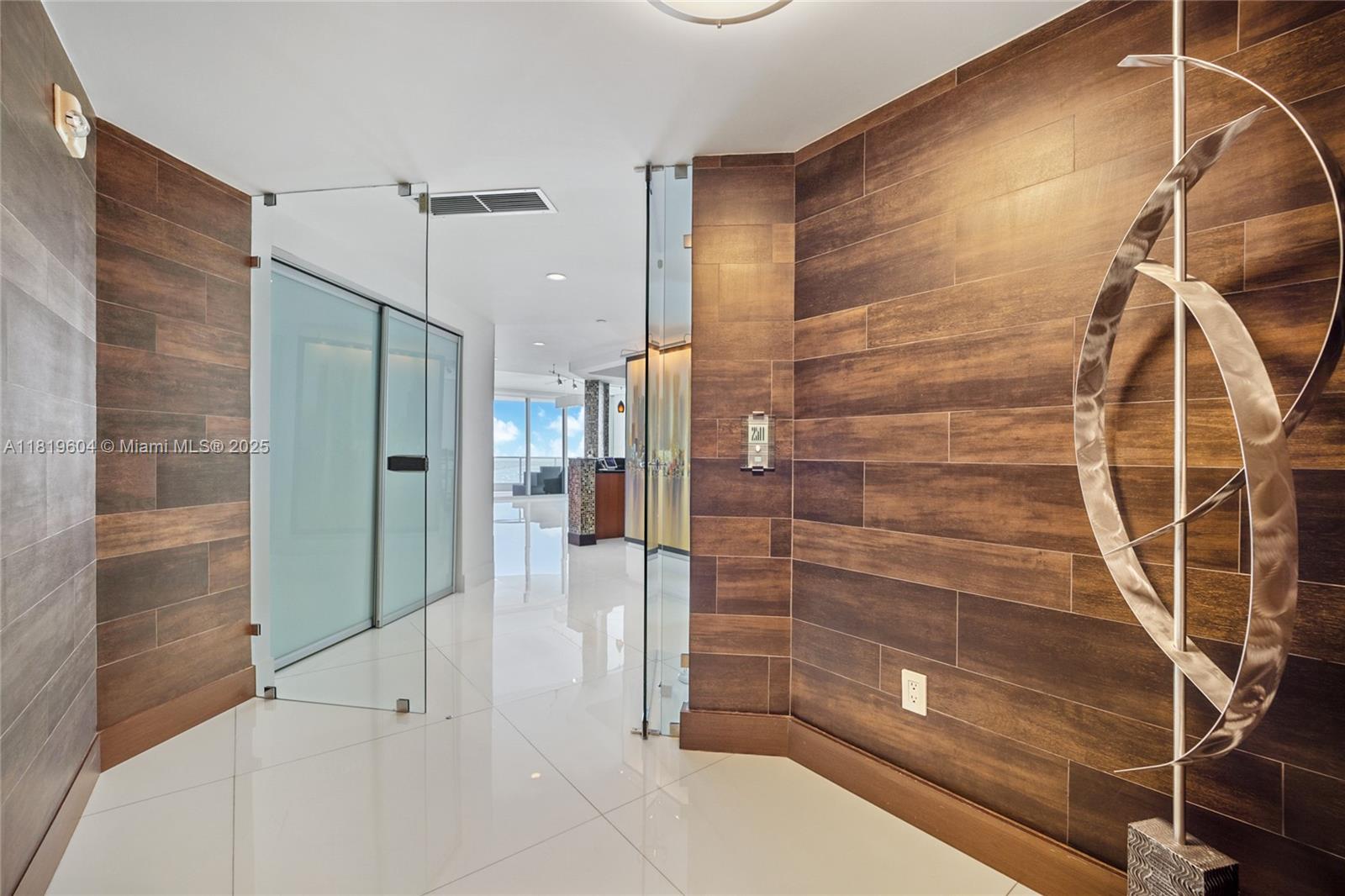 1331 Brickell Bay Dr #2511, Miami FL 33131