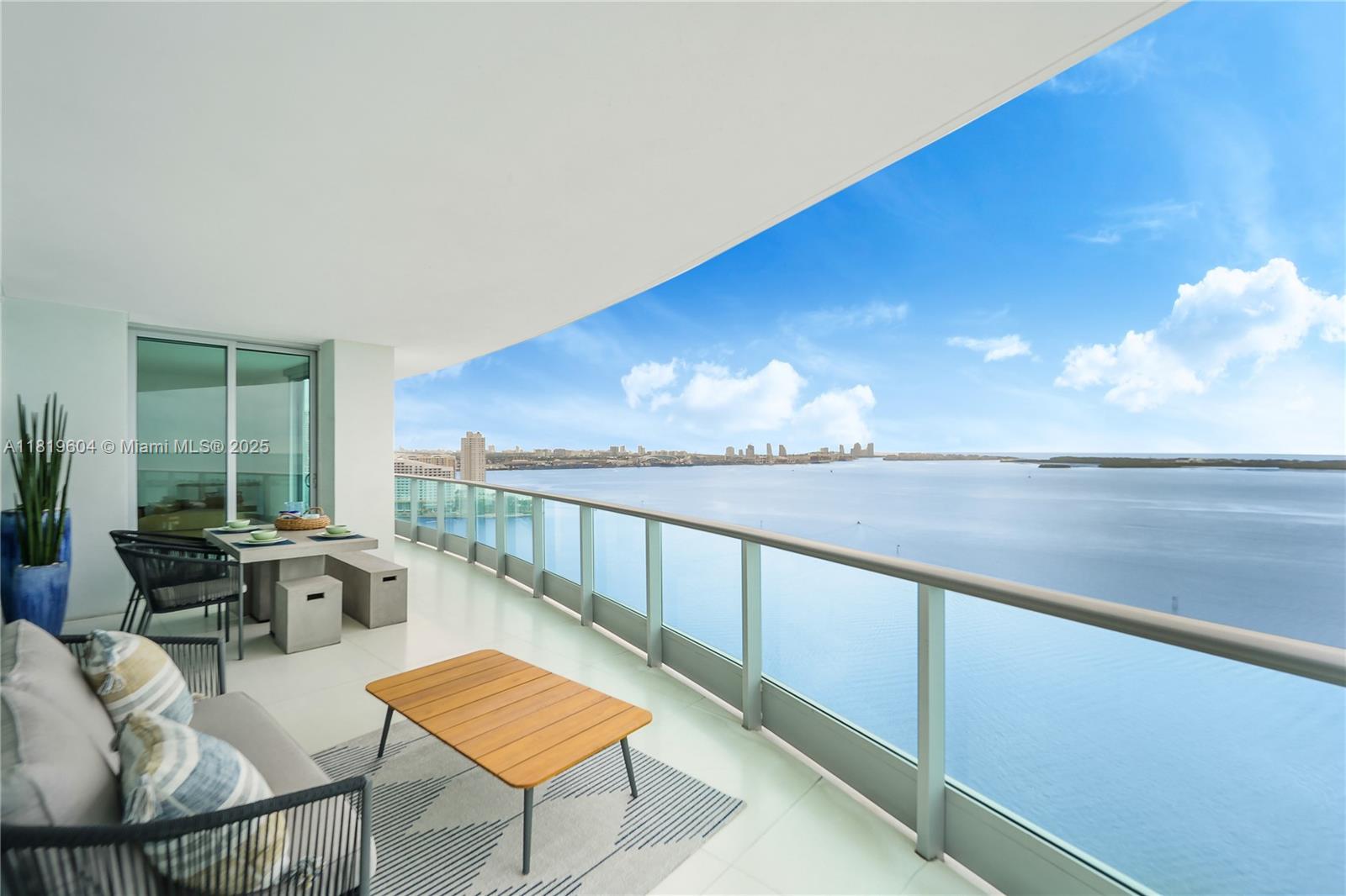 1331 Brickell Bay Dr #2511, Miami FL 33131