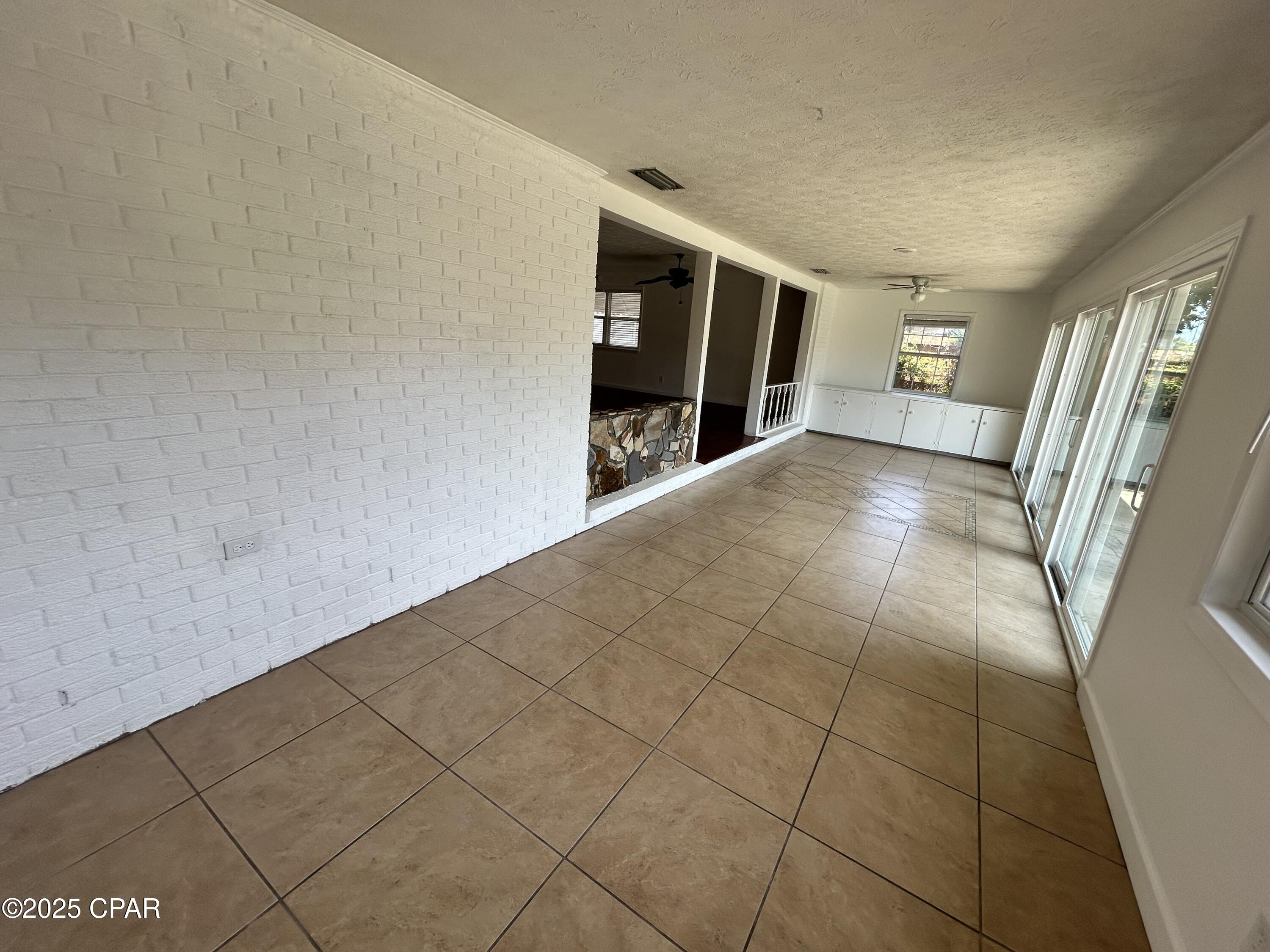 Image 12 For 205 Sunset Lane