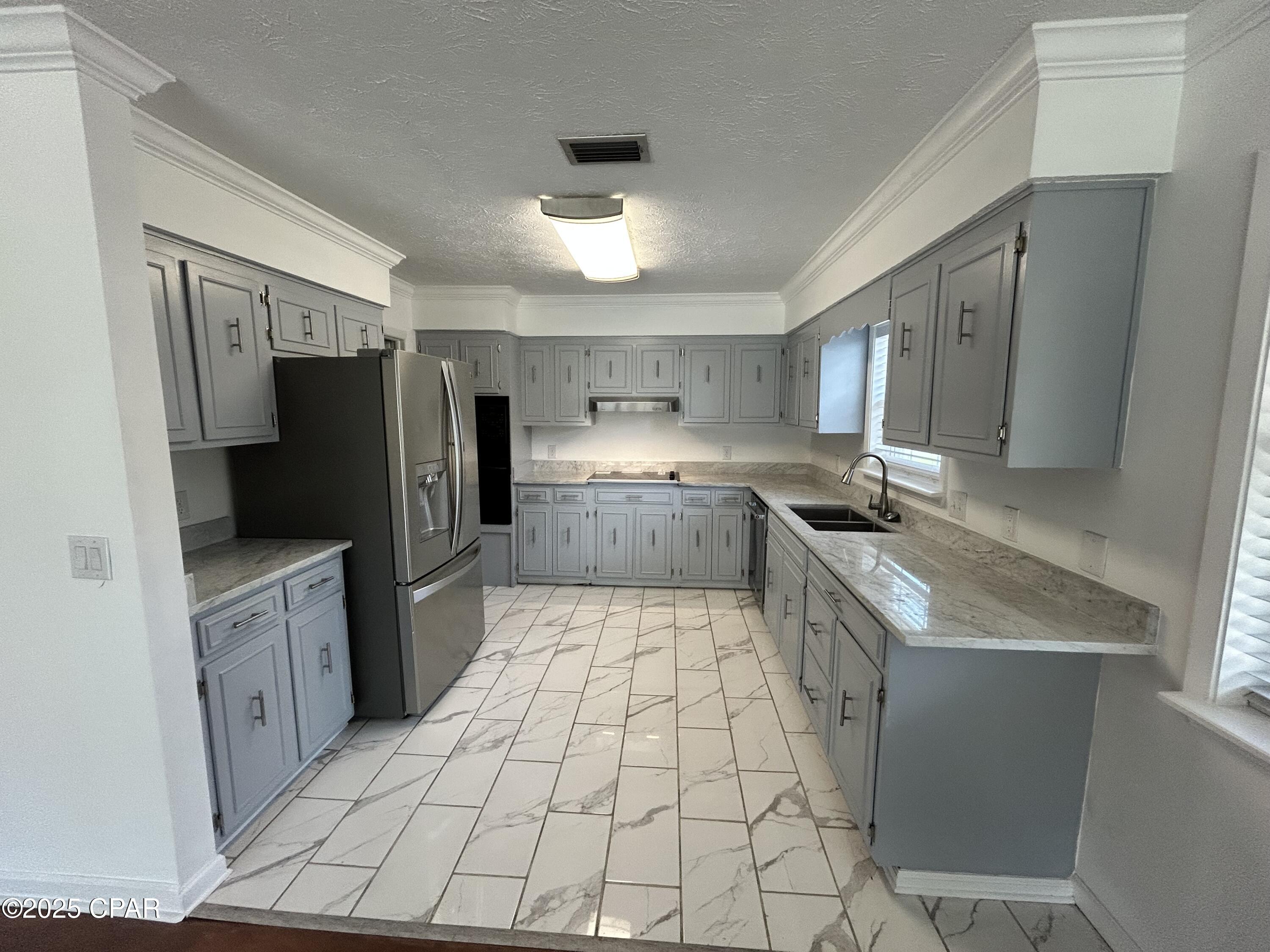 Image 4 For 205 Sunset Lane