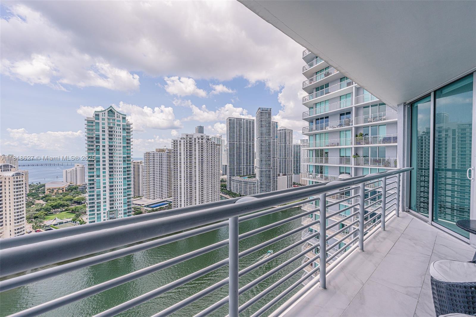 335 S Biscayne Blvd #3303, Miami FL 33131