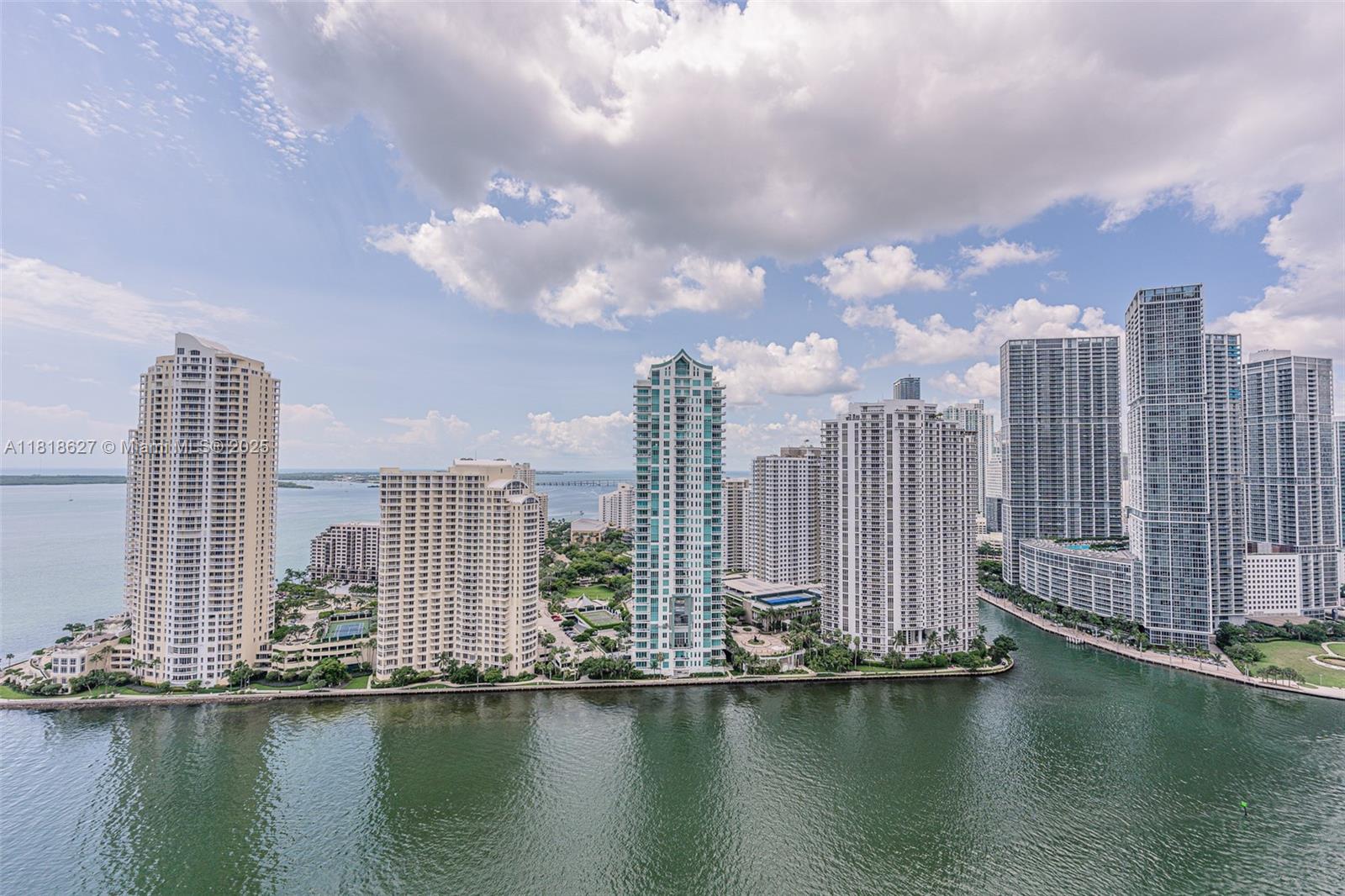 335 S Biscayne Blvd #3303, Miami FL 33131