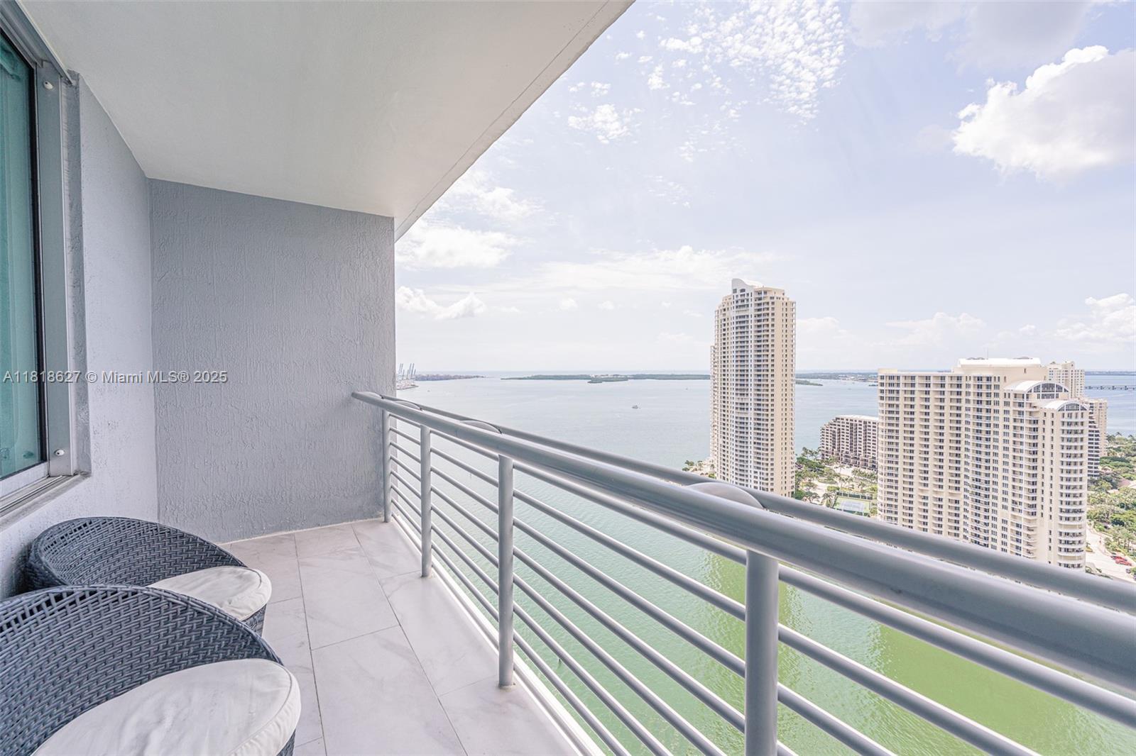 335 S Biscayne Blvd #3303, Miami FL 33131