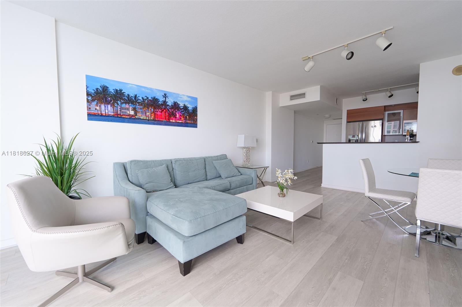 335 S Biscayne Blvd #3303, Miami FL 33131