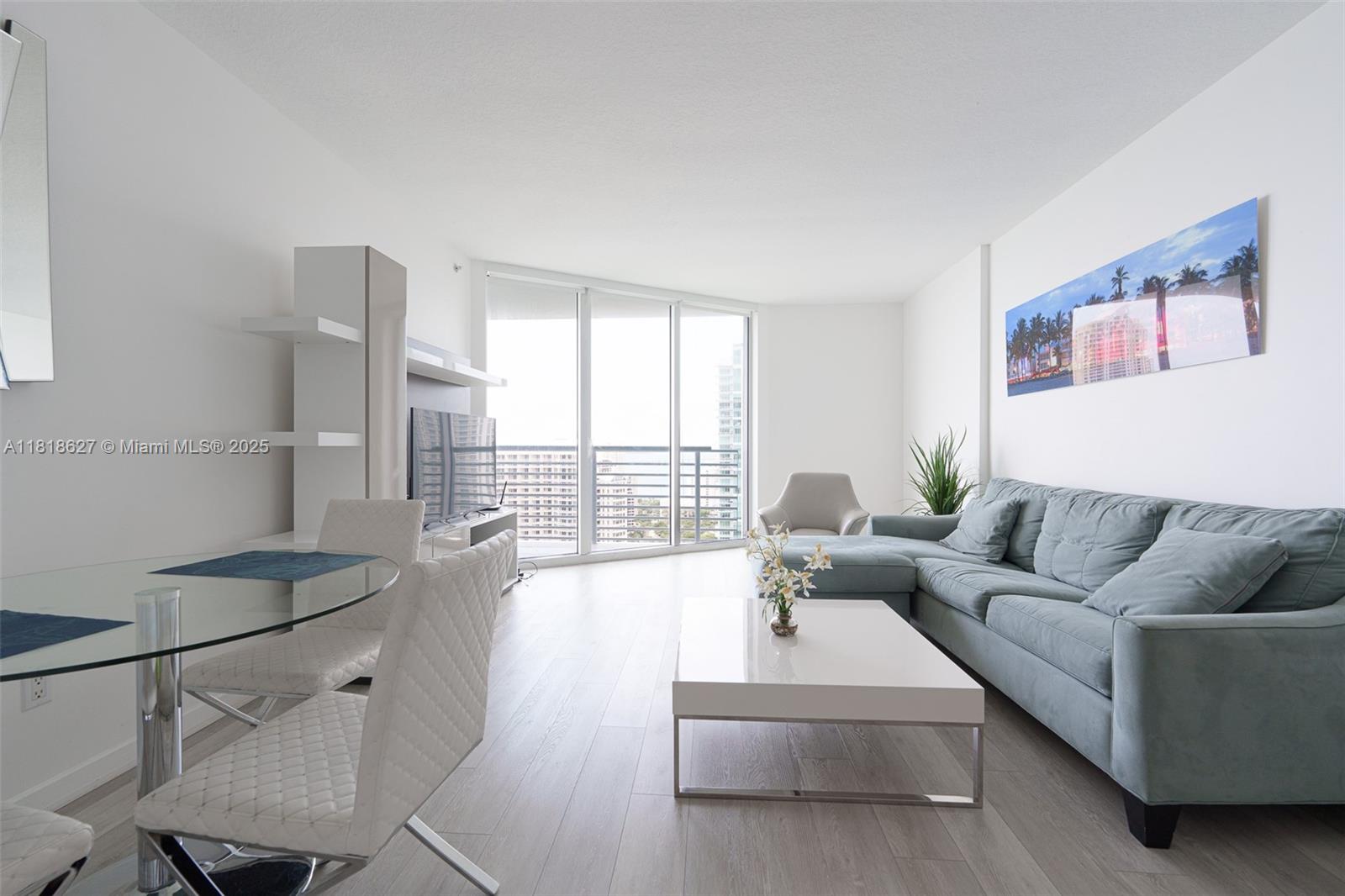 335 S Biscayne Blvd #3303, Miami FL 33131