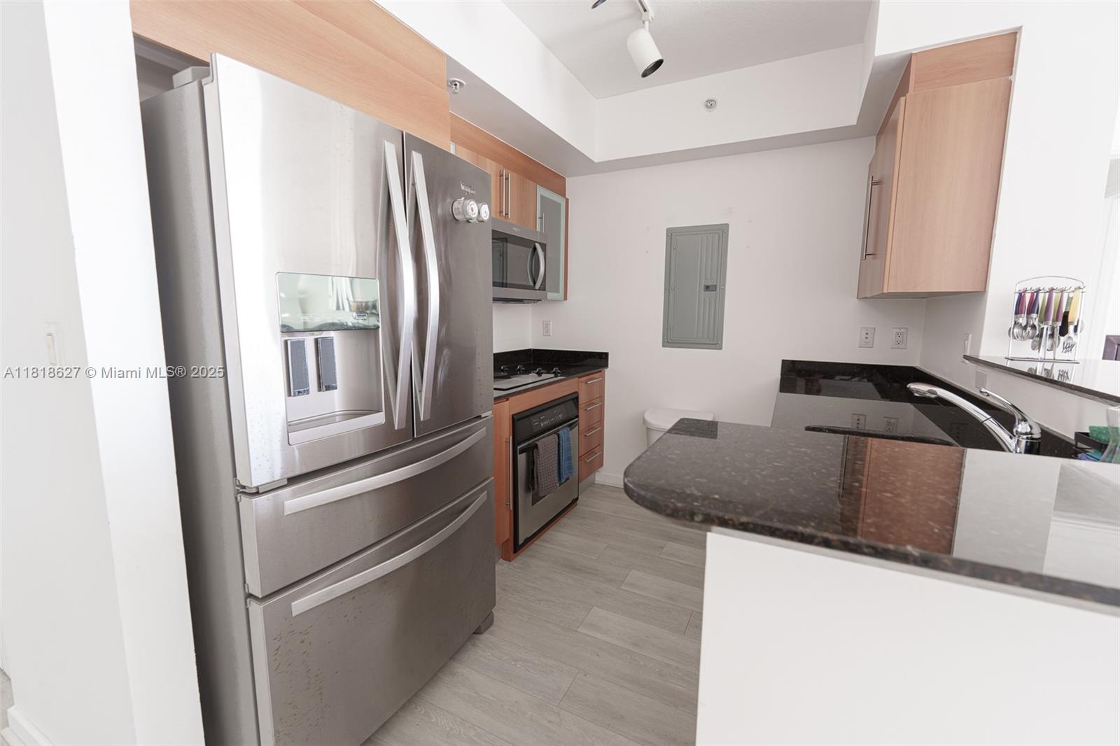 335 S Biscayne Blvd #3303, Miami FL 33131