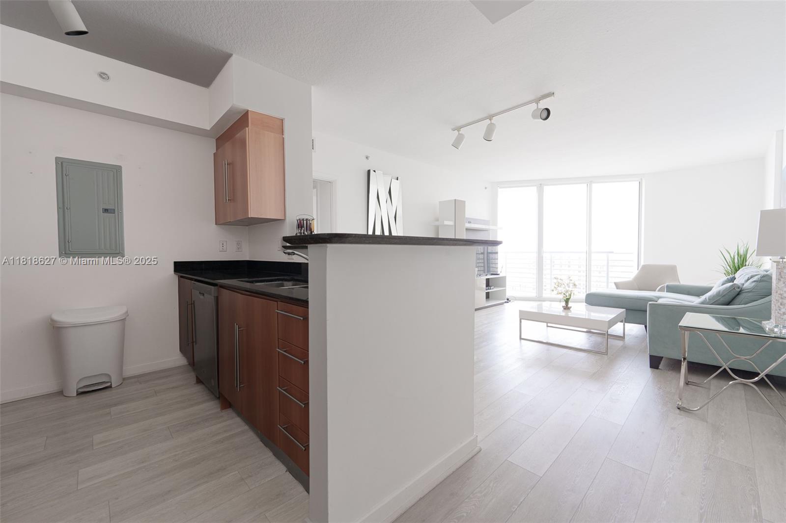 335 S Biscayne Blvd #3303, Miami FL 33131