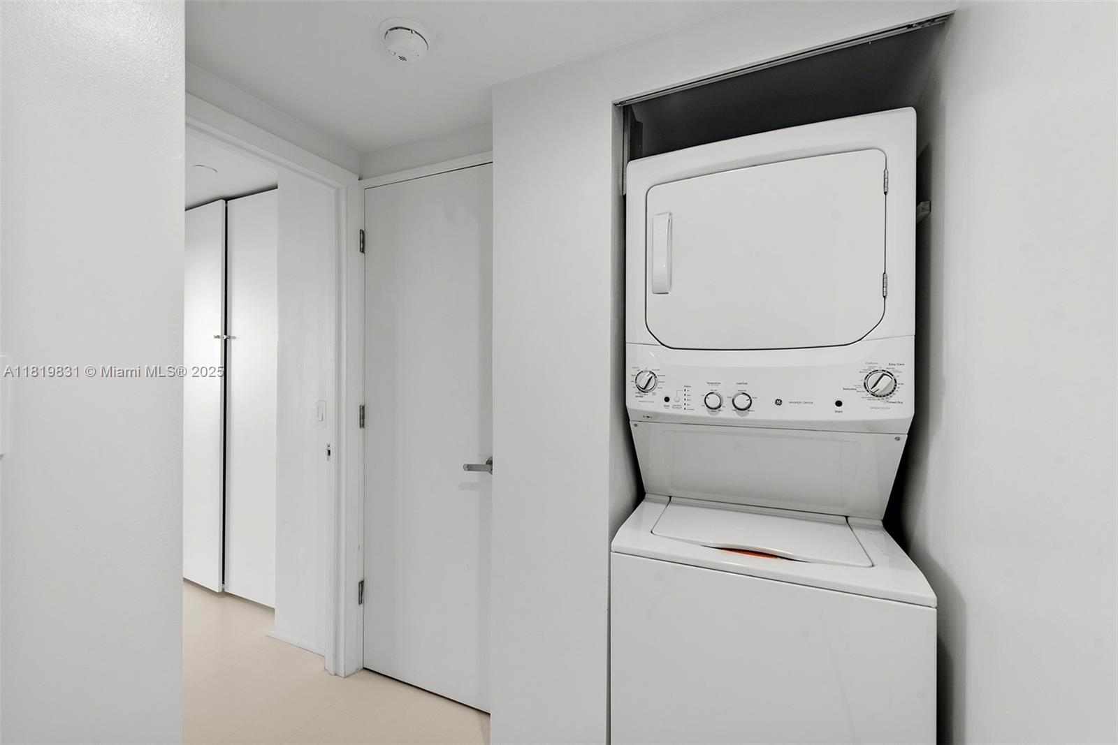 4779 Collins Ave #3108, Miami Beach FL 33140