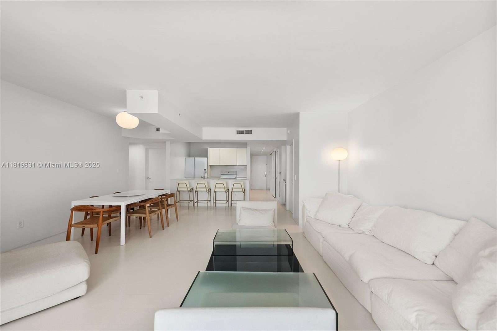 4779 Collins Ave #3108, Miami Beach FL 33140