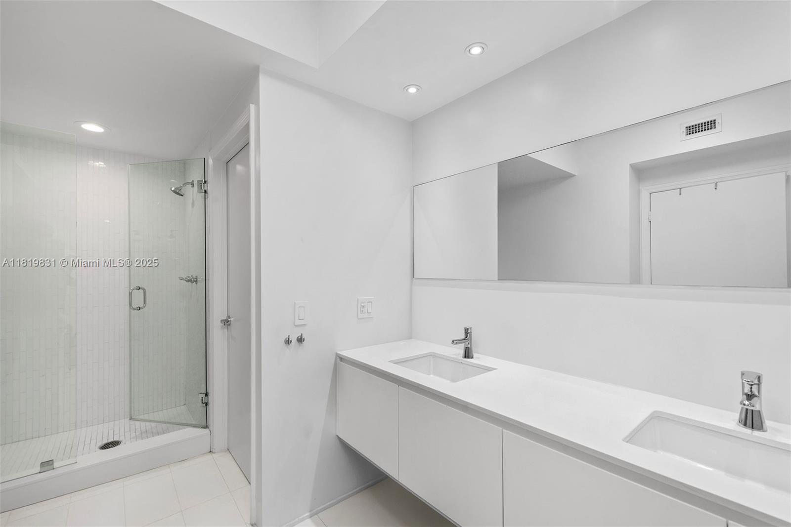 4779 Collins Ave #3108, Miami Beach FL 33140