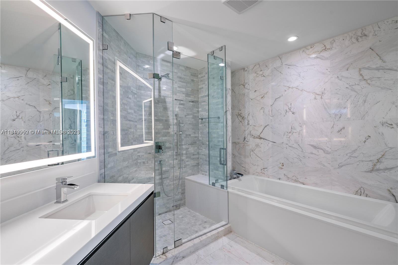 851 NE 1st Ave #909, Miami FL 33132