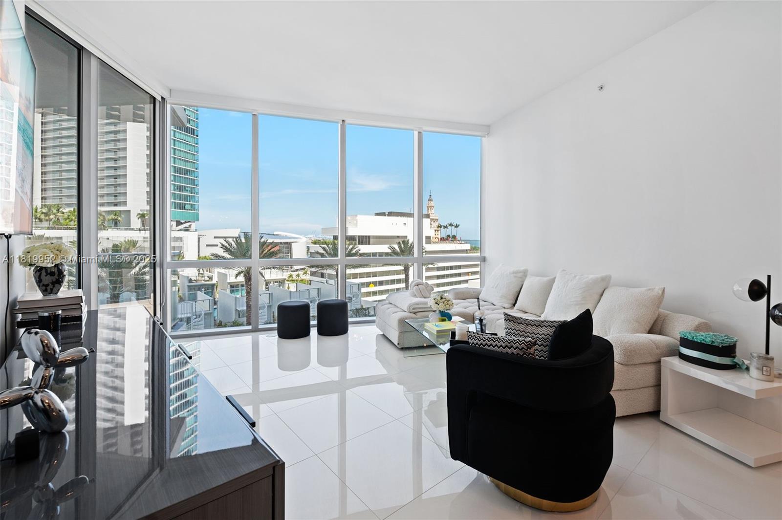 851 NE 1st Ave #909, Miami FL 33132