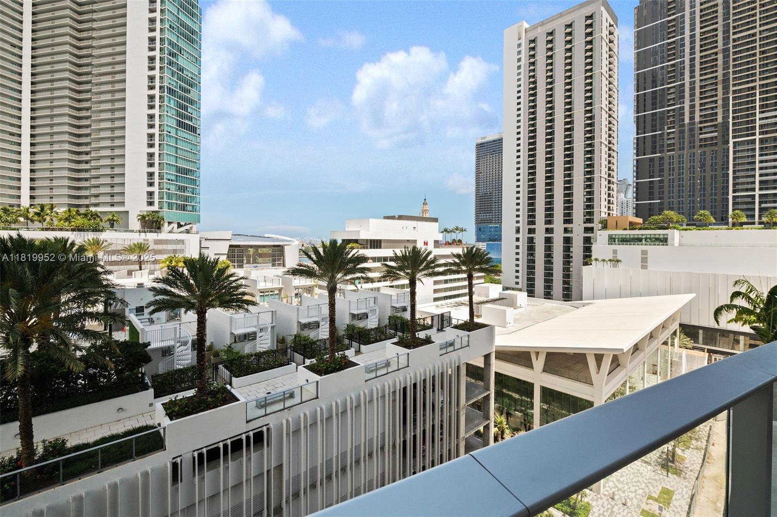 851 NE 1st Ave #909, Miami FL 33132