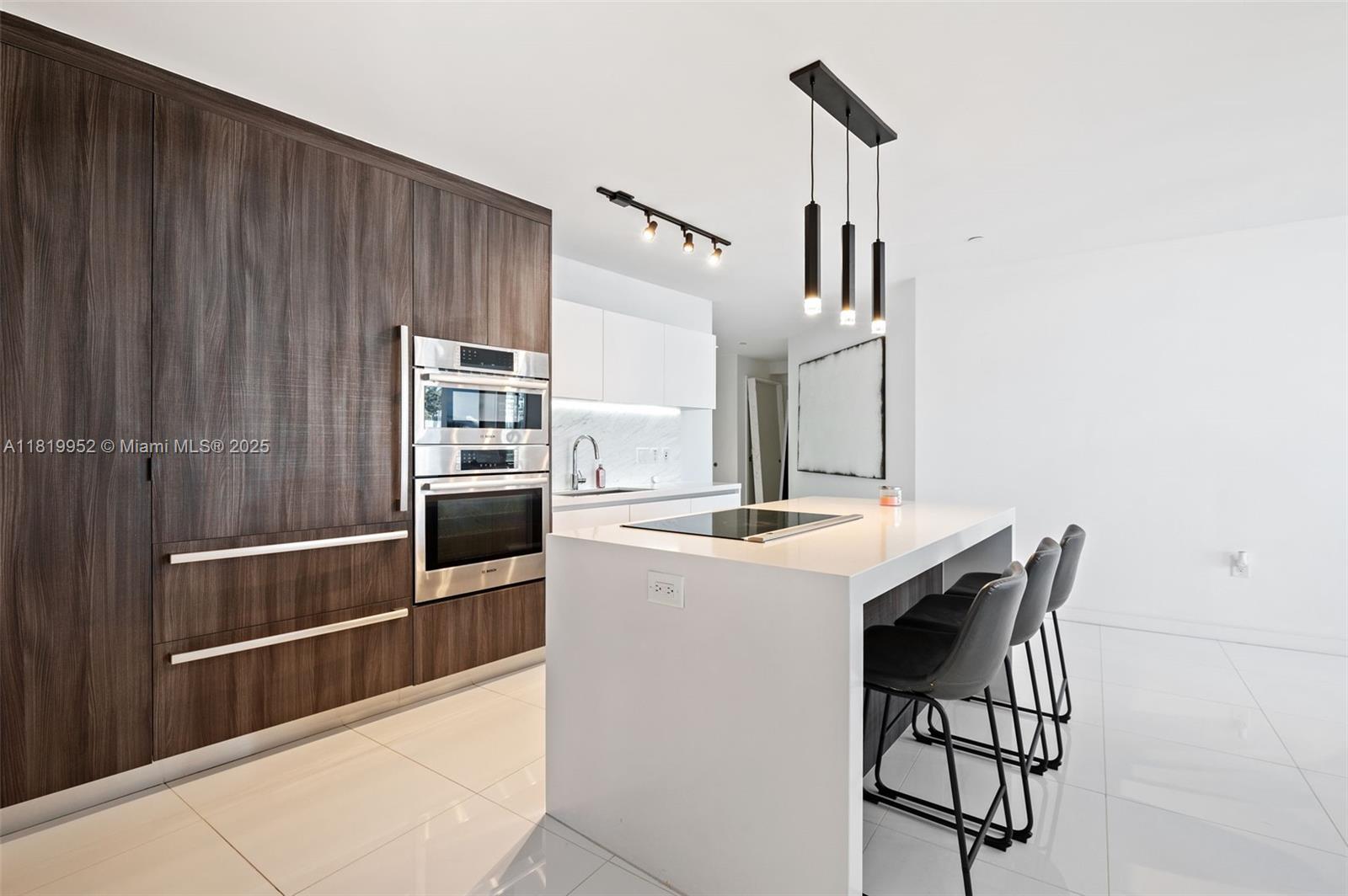 851 NE 1st Ave #909, Miami FL 33132
