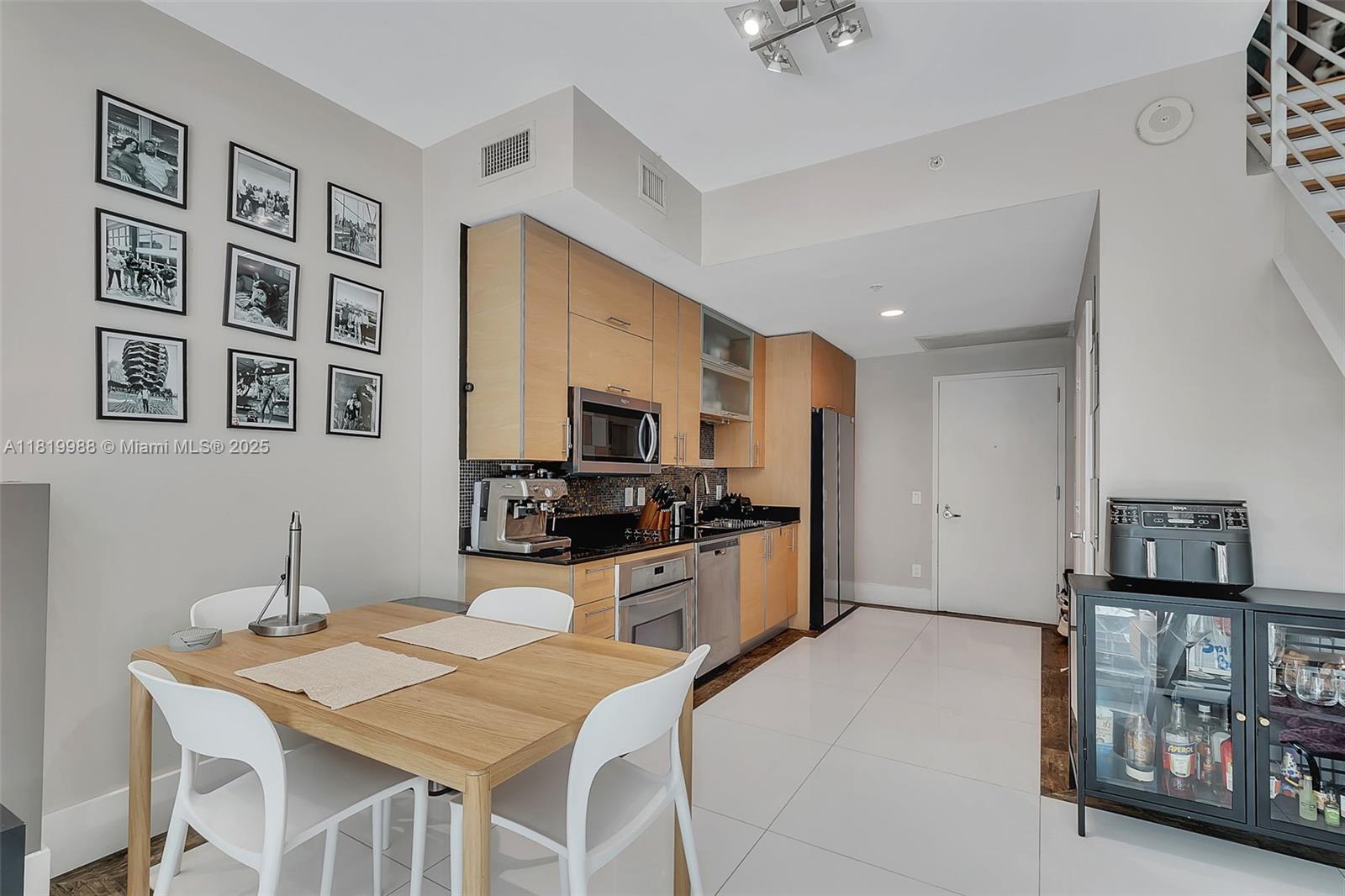 60 SW 13th St #3610, Miami FL 33130