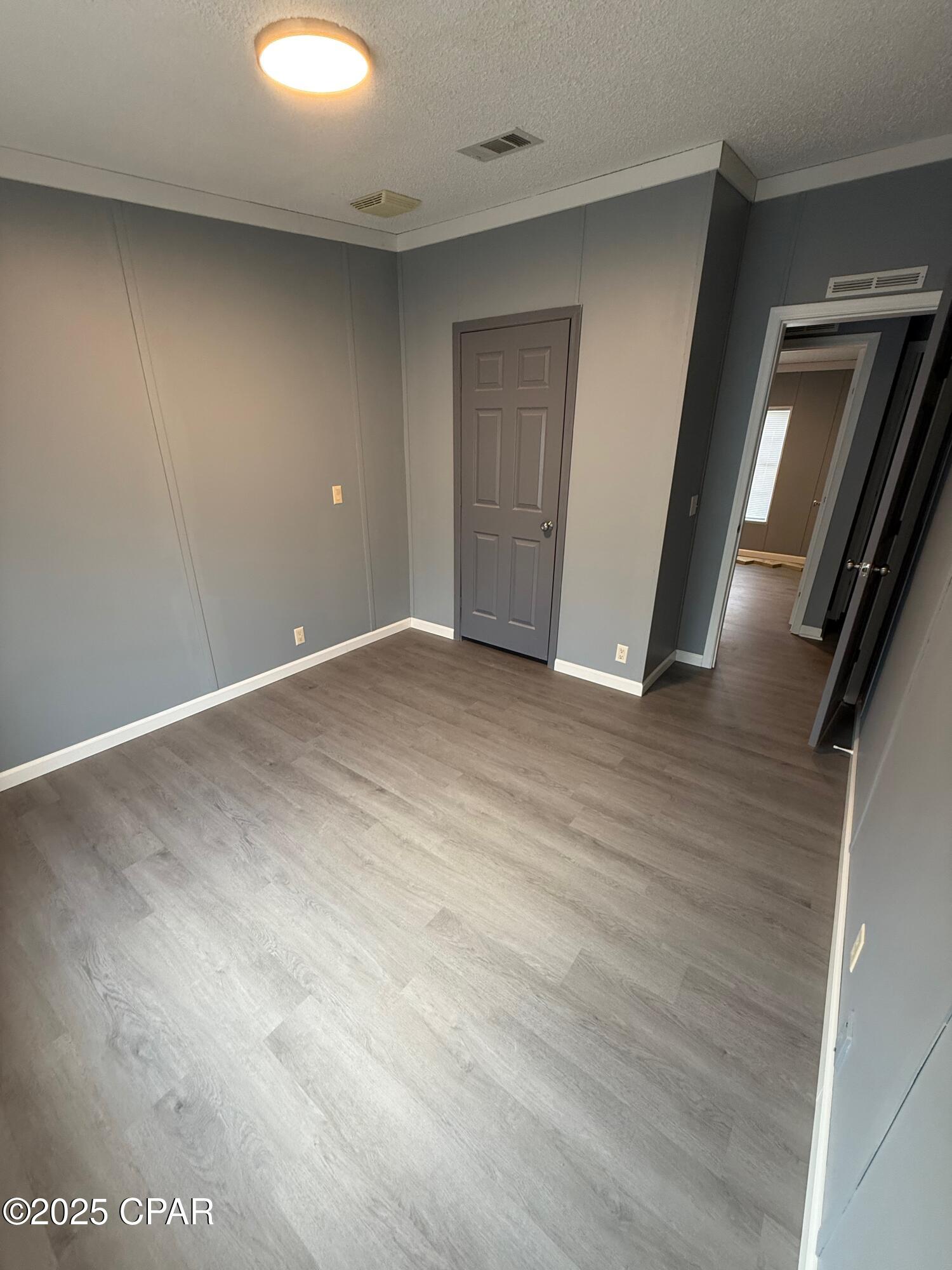 Image 21 For 8140 Grayling Circle