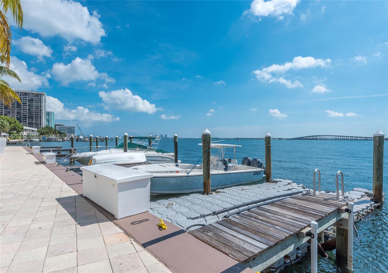 2101 Brickell Ave #2209, Miami FL 33129