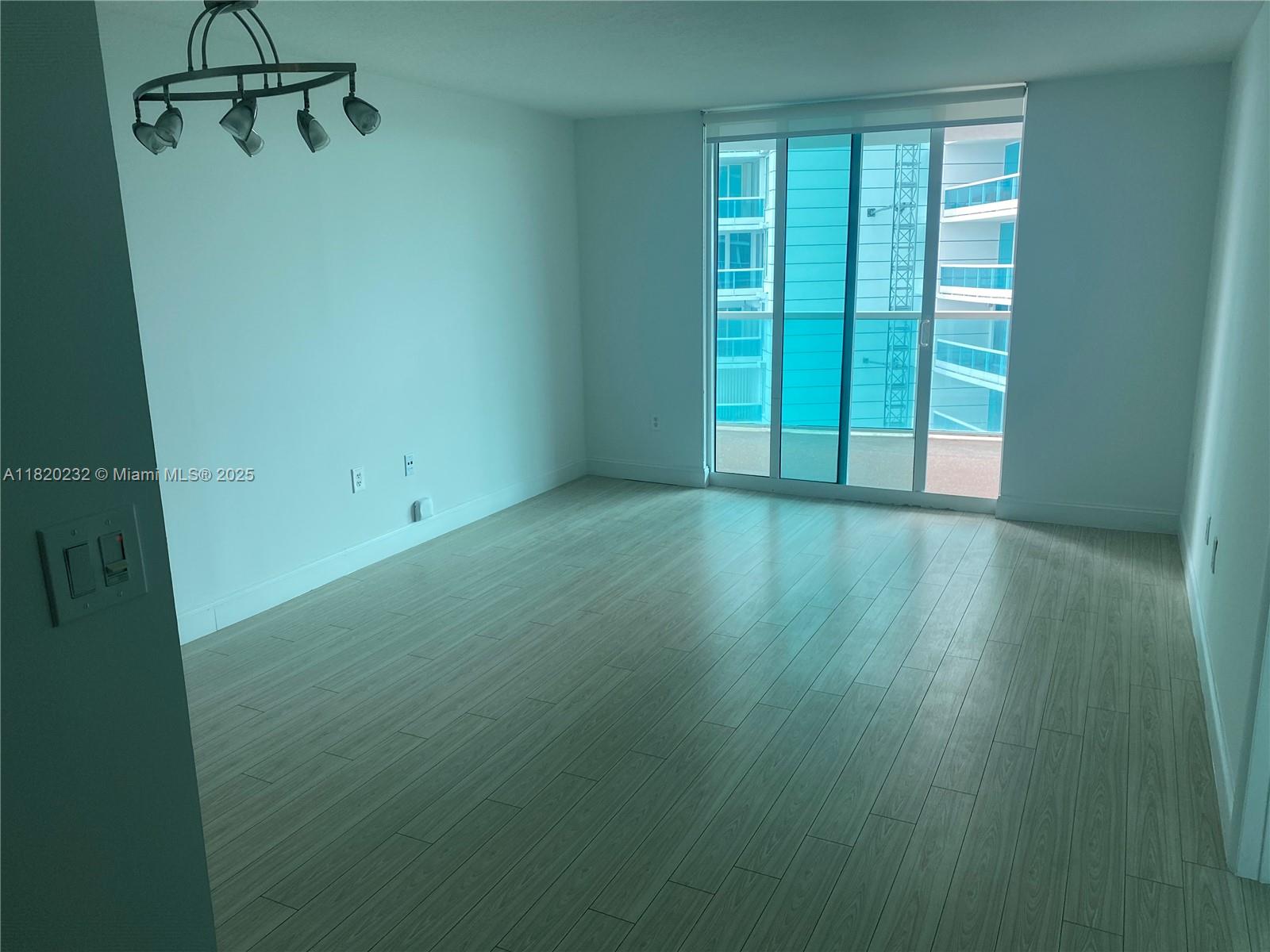 2101 Brickell Ave #2209, Miami FL 33129