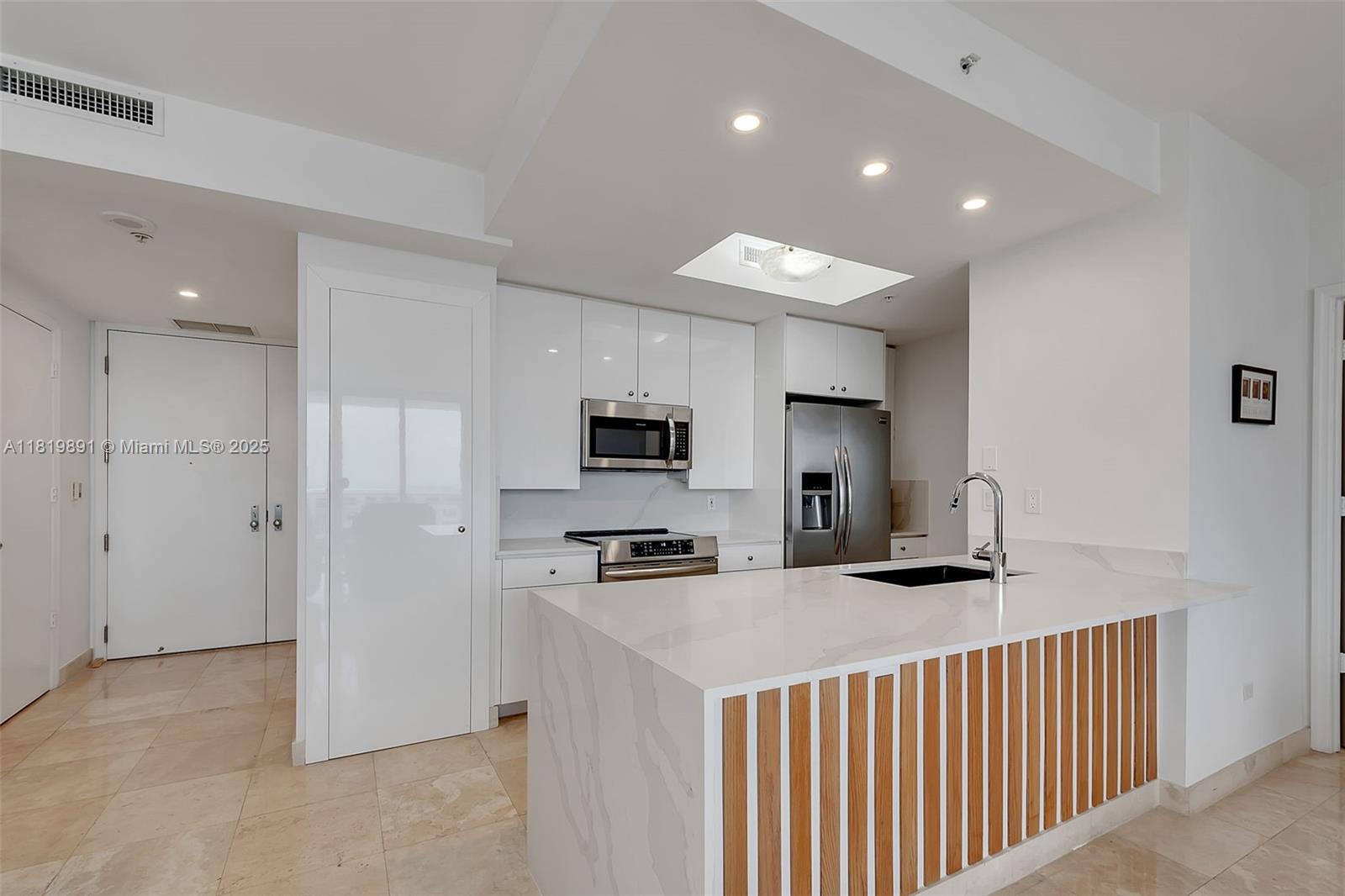 Apartamento à Venda em Miami, FL