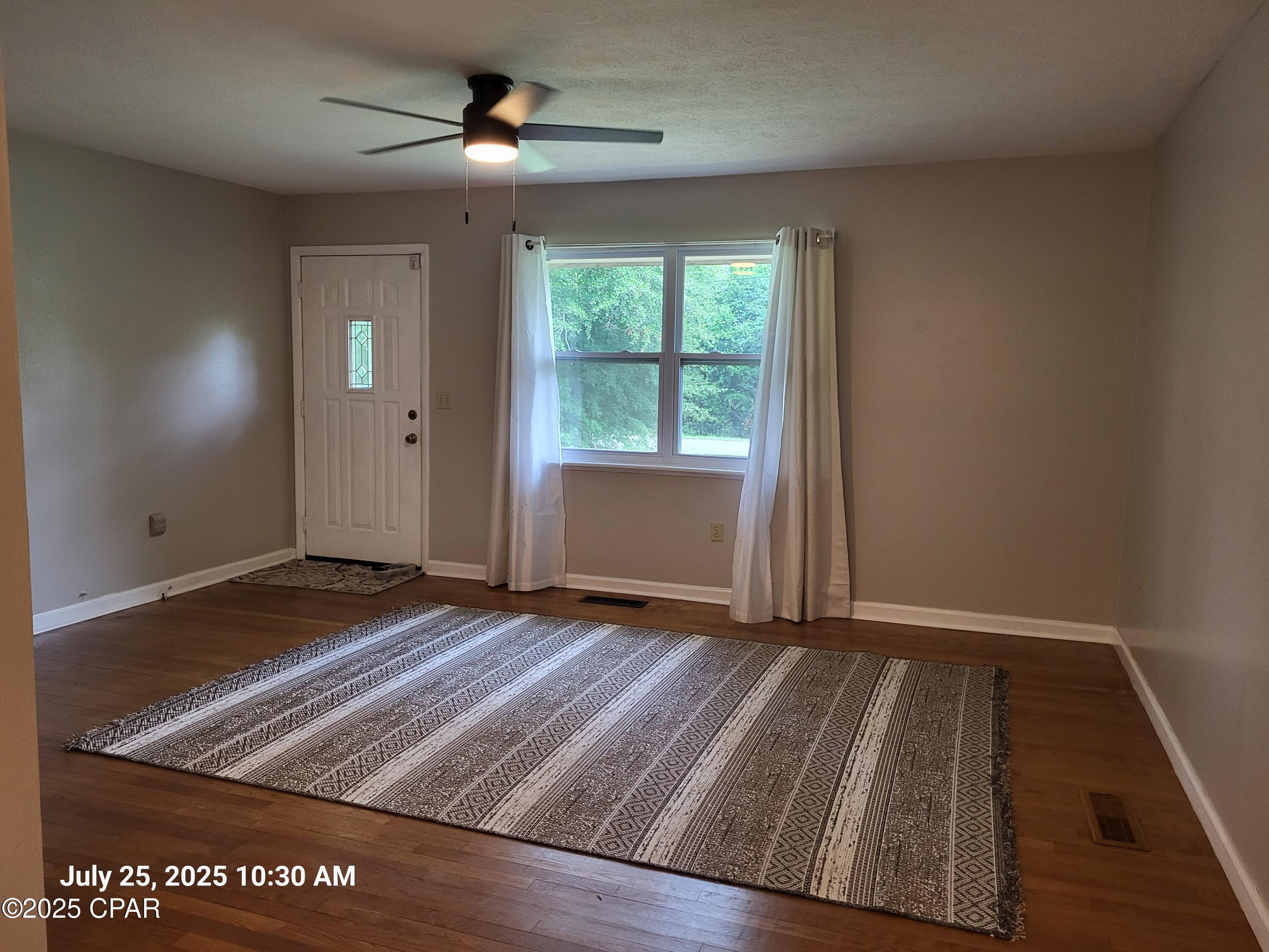Image 5 For 4881 Tall Pine Drive