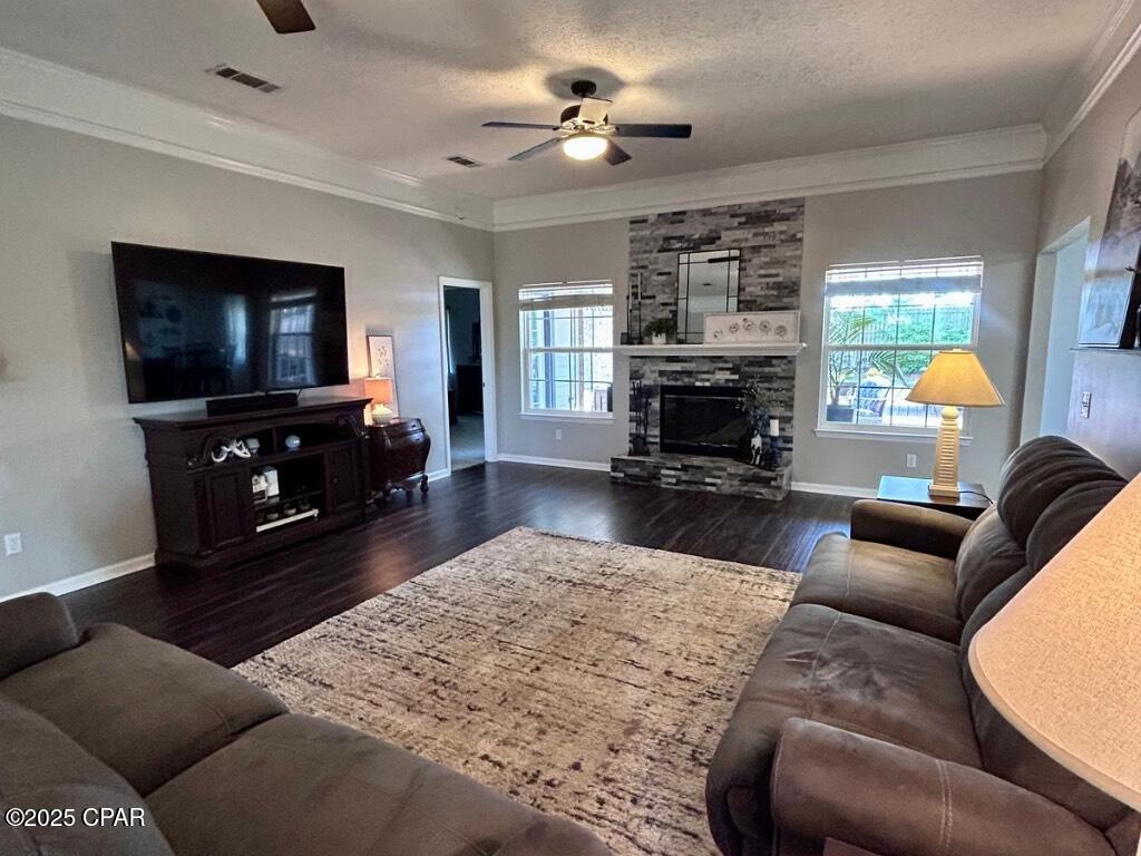 188 Derby Woods Drive, Lynn Haven, Florida image 2
